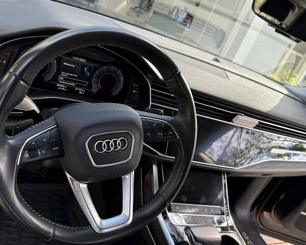 Черный Ауди Q8, объемом двигателя 3 л и пробегом 159 тыс. км за 50000 $, фото 13 на Automoto.ua
