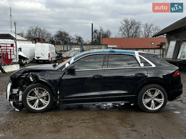 Черный Ауди Q8, объемом двигателя 3 л и пробегом 121 тыс. км за 33000 $, фото 7 на Automoto.ua