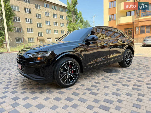 Черный Ауди Q8, объемом двигателя 3 л и пробегом 100 тыс. км за 49500 $, фото 2 на Automoto.ua