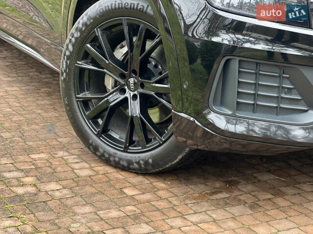 Черный Ауди Q8, объемом двигателя 3 л и пробегом 92 тыс. км за 63900 $, фото 12 на Automoto.ua