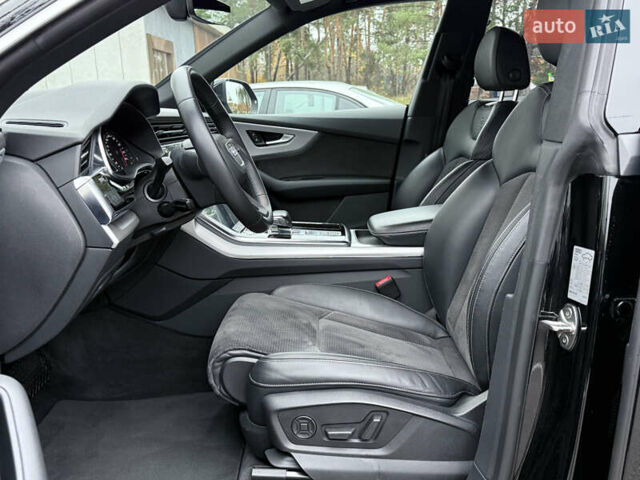 Черный Ауди Q8, объемом двигателя 2.97 л и пробегом 88 тыс. км за 51500 $, фото 51 на Automoto.ua