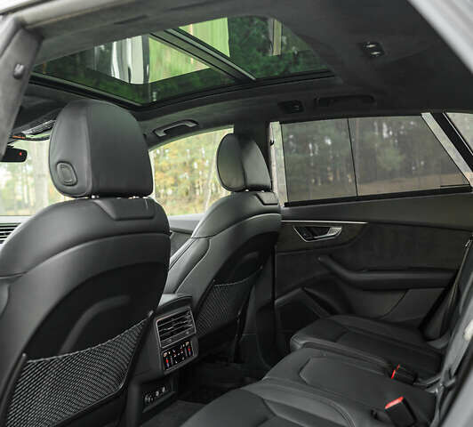 Черный Ауди Q8, объемом двигателя 3 л и пробегом 126 тыс. км за 49900 $, фото 75 на Automoto.ua