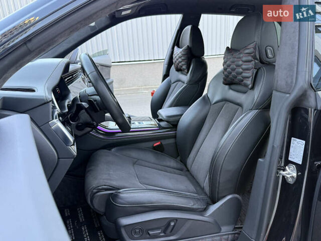 Черный Ауди Q8, объемом двигателя 2.97 л и пробегом 154 тыс. км за 58000 $, фото 41 на Automoto.ua