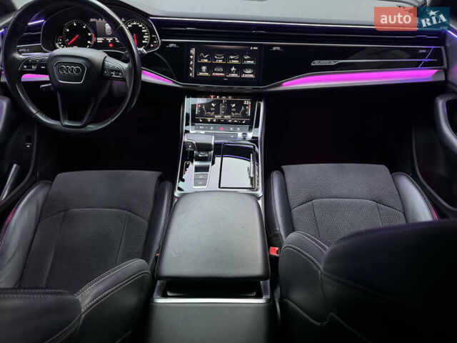 Черный Ауди Q8, объемом двигателя 2.97 л и пробегом 68 тыс. км за 66500 $, фото 14 на Automoto.ua