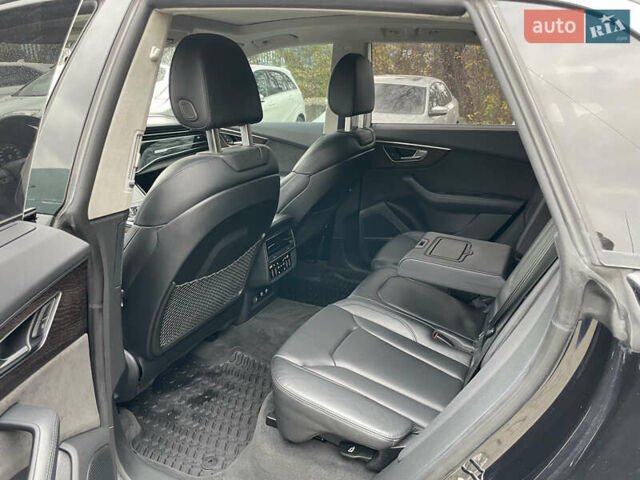 Черный Ауди Q8, объемом двигателя 3 л и пробегом 75 тыс. км за 57000 $, фото 5 на Automoto.ua
