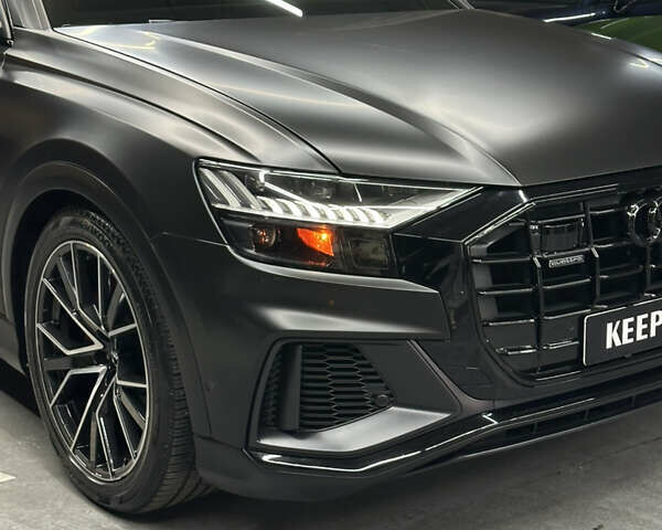 Чорний Ауді Q8, об'ємом двигуна 3 л та пробігом 35 тис. км за 65000 $, фото 4 на Automoto.ua