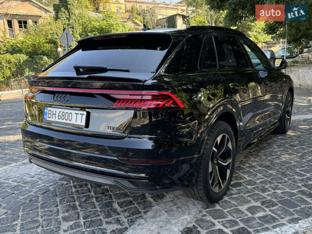 Черный Ауди Q8, объемом двигателя 3 л и пробегом 83 тыс. км за 55900 $, фото 16 на Automoto.ua