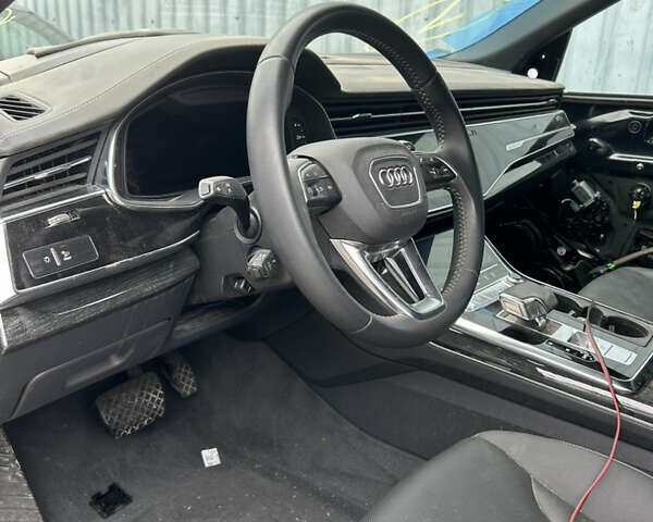 Черный Ауди Q8, объемом двигателя 3 л и пробегом 61 тыс. км за 28700 $, фото 9 на Automoto.ua