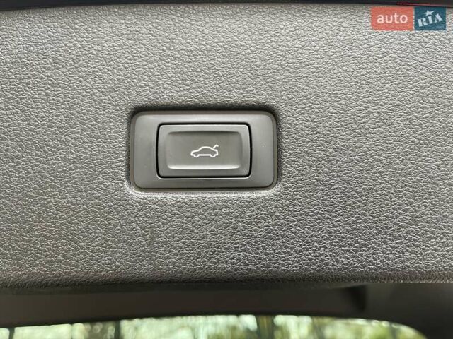 Ауди Q8 2020 в Киеве на Automoto.ua Черный Ауди Q8, объемом двигателя 2.97 л и пробегом 124 тыс. км за 54700 $, фото 43 на Automoto.ua