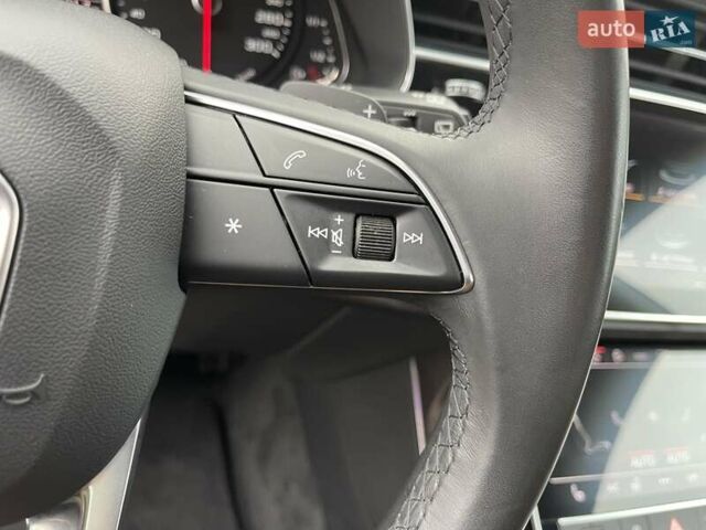 Ауди Q8 2020 в Киеве на Automoto.ua Черный Ауди Q8, объемом двигателя 2.97 л и пробегом 124 тыс. км за 54700 $, фото 32 на Automoto.ua
