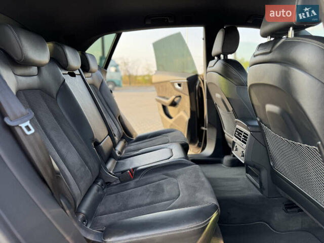 Черный Ауди Q8, объемом двигателя 3 л и пробегом 140 тыс. км за 63000 $, фото 51 на Automoto.ua