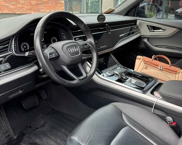 Черный Ауди Q8, объемом двигателя 3 л и пробегом 62 тыс. км за 72000 $, фото 9 на Automoto.ua