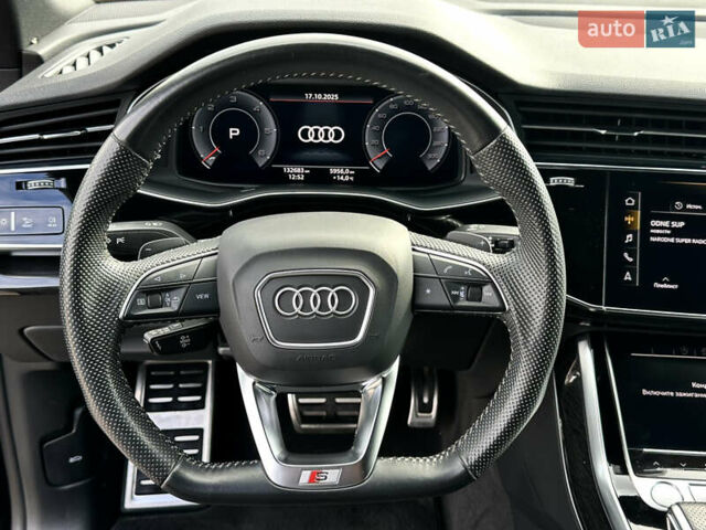 Черный Ауди Q8, объемом двигателя 2.97 л и пробегом 132 тыс. км за 57000 $, фото 16 на Automoto.ua