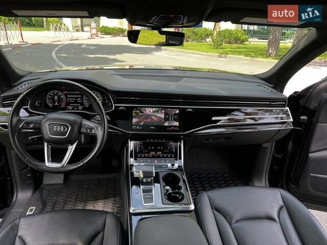 Черный Ауди Q8, объемом двигателя 3 л и пробегом 82 тыс. км за 59800 $, фото 7 на Automoto.ua