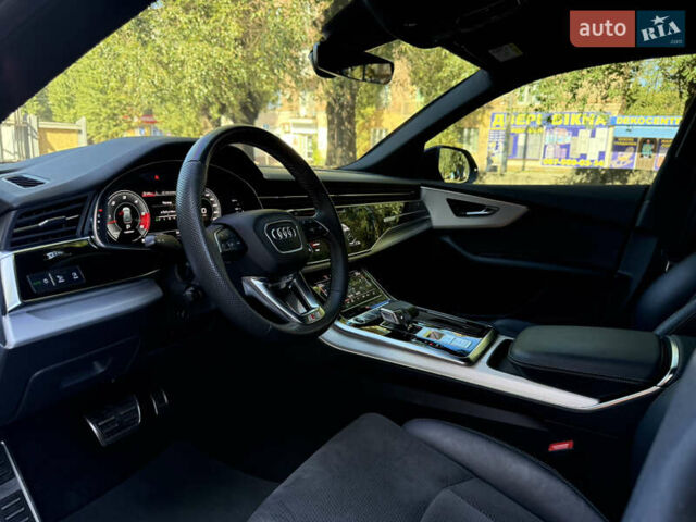 Черный Ауди Q8, объемом двигателя 2.97 л и пробегом 77 тыс. км за 67900 $, фото 28 на Automoto.ua