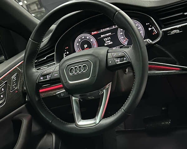 Чорний Ауді Q8, об'ємом двигуна 3 л та пробігом 35 тис. км за 65000 $, фото 16 на Automoto.ua