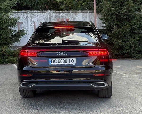 Чорний Ауді Q8, об'ємом двигуна 2.97 л та пробігом 104 тис. км за 75000 $, фото 2 на Automoto.ua