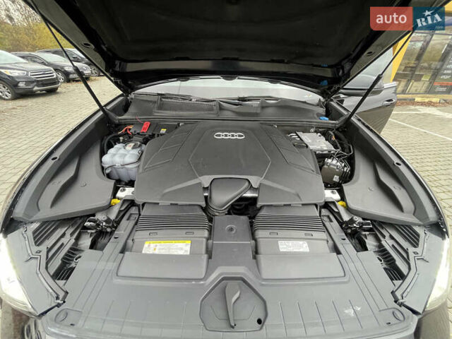 Черный Ауди Q8, объемом двигателя 3 л и пробегом 75 тыс. км за 57000 $, фото 15 на Automoto.ua
