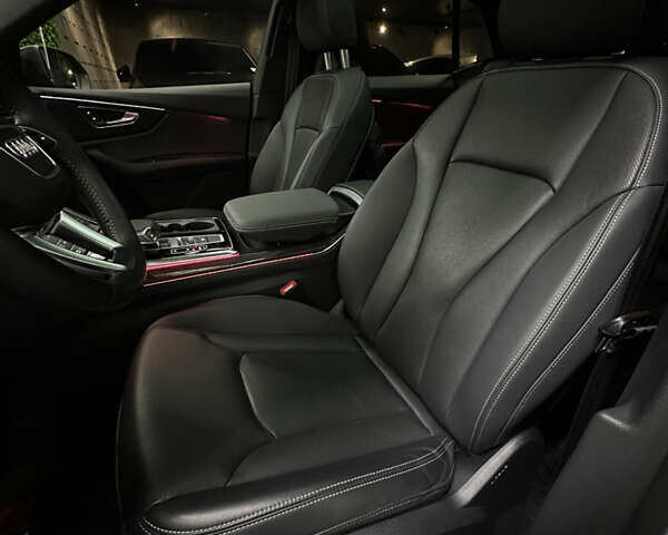 Чорний Ауді Q8, об'ємом двигуна 3 л та пробігом 35 тис. км за 65000 $, фото 12 на Automoto.ua