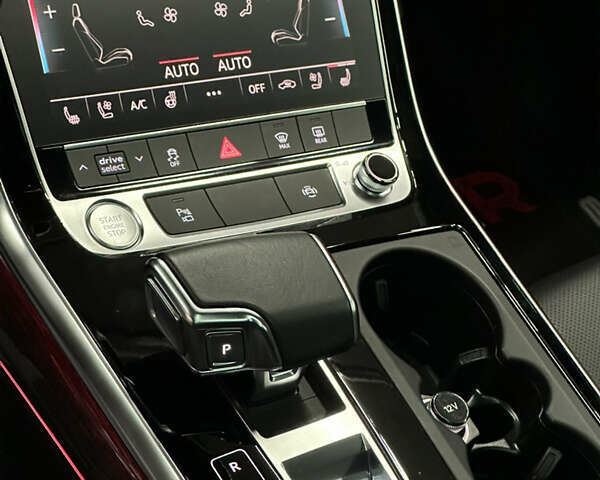 Чорний Ауді Q8, об'ємом двигуна 3 л та пробігом 35 тис. км за 65000 $, фото 13 на Automoto.ua