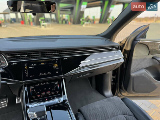Черный Ауди Q8, объемом двигателя 3 л и пробегом 140 тыс. км за 63000 $, фото 42 на Automoto.ua
