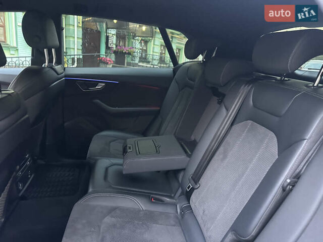 Черный Ауди Q8, объемом двигателя 2.97 л и пробегом 125 тыс. км за 69900 $, фото 26 на Automoto.ua