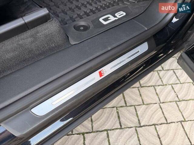 Черный Ауди Q8, объемом двигателя 2.97 л и пробегом 161 тыс. км за 58300 $, фото 44 на Automoto.ua