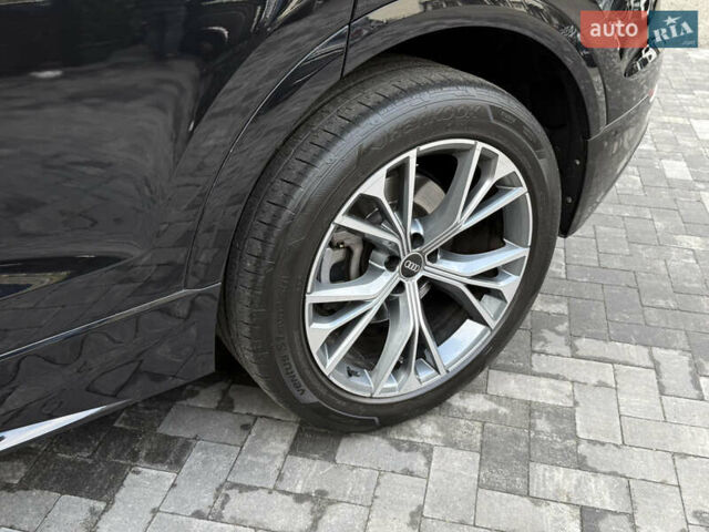 Ауді Q8 2021 у Києві на Automoto.ua Чорний Ауді Q8, об'ємом двигуна 2.97 л та пробігом 89 тис. км за 63990 $, фото 69 на Automoto.ua