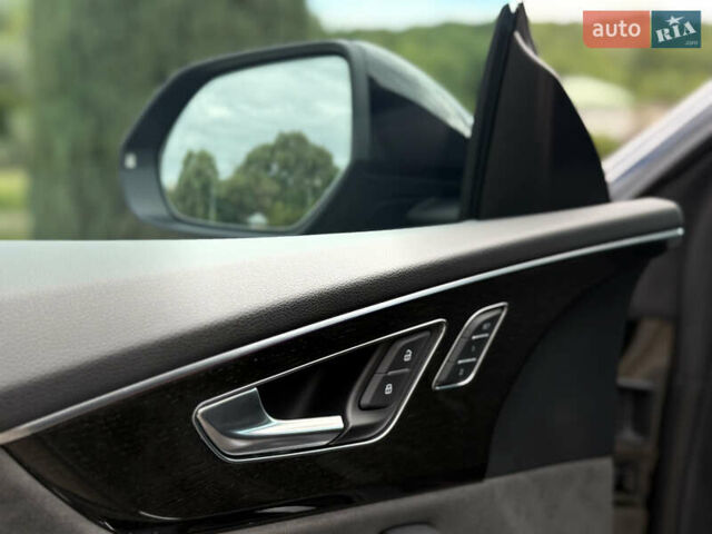 Черный Ауди Q8, объемом двигателя 2.97 л и пробегом 96 тыс. км за 65000 $, фото 20 на Automoto.ua
