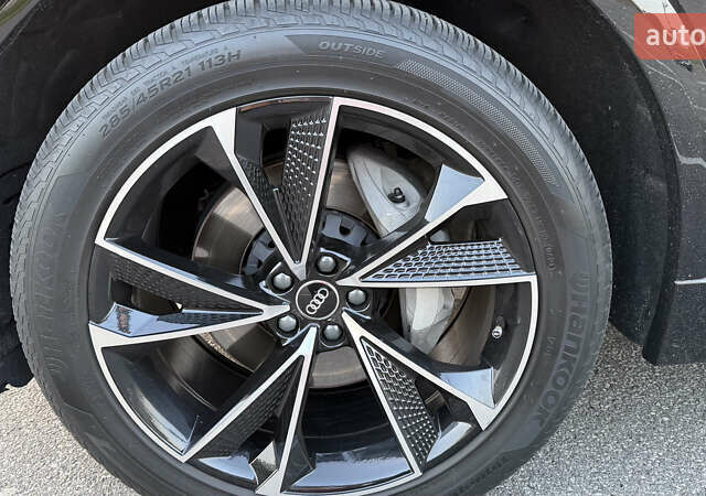 Черный Ауди Q8, объемом двигателя 3 л и пробегом 32 тыс. км за 66400 $, фото 11 на Automoto.ua
