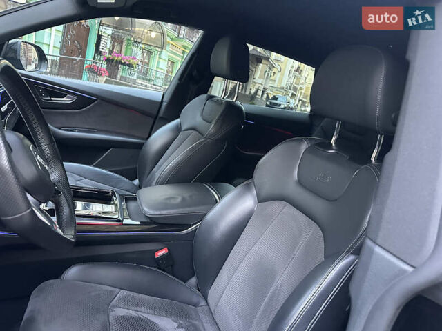 Черный Ауди Q8, объемом двигателя 2.97 л и пробегом 125 тыс. км за 69900 $, фото 22 на Automoto.ua
