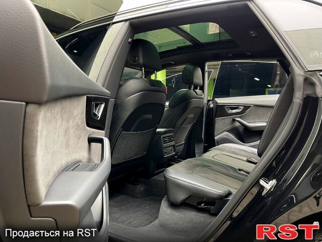 Чорний Ауді Q8, об'ємом двигуна 3 л та пробігом 100 тис. км за 67900 $, фото 8 на Automoto.ua