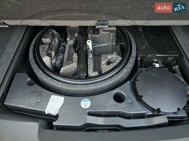 Чорний Ауді Q8, об'ємом двигуна 3 л та пробігом 148 тис. км за 54999 $, фото 45 на Automoto.ua