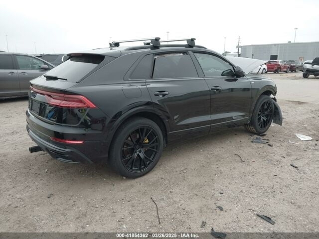 Чорний Ауді Q8, об'ємом двигуна 3 л та пробігом 52 тис. км за 31350 $, фото 5 на Automoto.ua