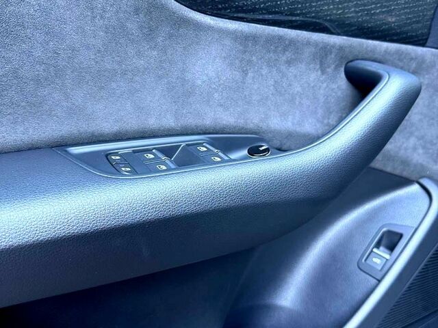 Черный Ауди Q8, объемом двигателя 4 л и пробегом 103 тыс. км за 78399 $, фото 3 на Automoto.ua