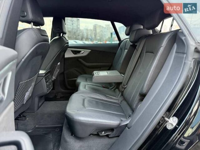 Чорний Ауді Q8, об'ємом двигуна 2.97 л та пробігом 60 тис. км за 70990 $, фото 12 на Automoto.ua