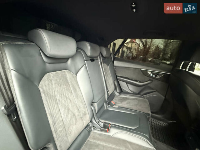 Черный Ауди Q8, объемом двигателя 3 л и пробегом 132 тыс. км за 56500 $, фото 53 на Automoto.ua