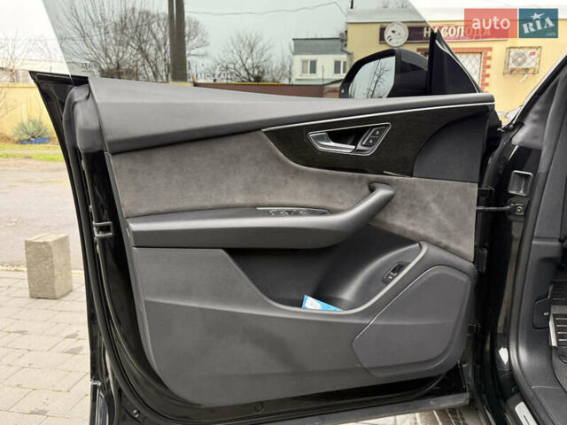 Черный Ауди Q8, объемом двигателя 3 л и пробегом 132 тыс. км за 56500 $, фото 29 на Automoto.ua