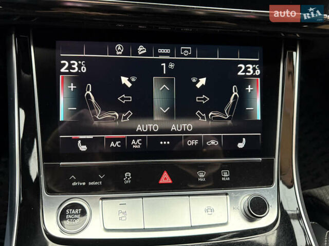 Черный Ауди Q8, объемом двигателя 3 л и пробегом 132 тыс. км за 56500 $, фото 58 на Automoto.ua