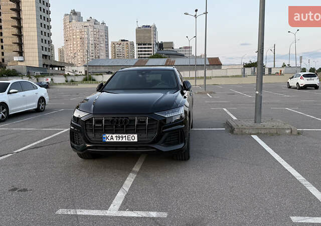 Черный Ауди Q8, объемом двигателя 3 л и пробегом 32 тыс. км за 66400 $, фото 2 на Automoto.ua