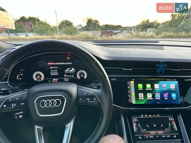 Черный Ауди Q8, объемом двигателя 3 л и пробегом 98 тыс. км за 57000 $, фото 23 на Automoto.ua