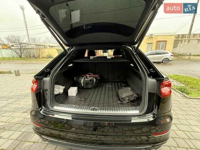 Черный Ауди Q8, объемом двигателя 3 л и пробегом 132 тыс. км за 56500 $, фото 48 на Automoto.ua