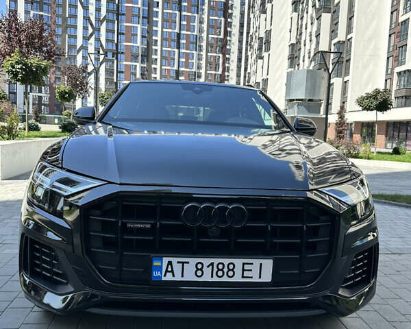Черный Ауди Q8, объемом двигателя 3 л и пробегом 98 тыс. км за 57000 $, фото 2 на Automoto.ua