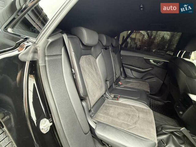 Черный Ауди Q8, объемом двигателя 3 л и пробегом 132 тыс. км за 56500 $, фото 52 на Automoto.ua