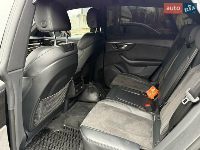 Черный Ауди Q8, объемом двигателя 3 л и пробегом 132 тыс. км за 56500 $, фото 35 на Automoto.ua