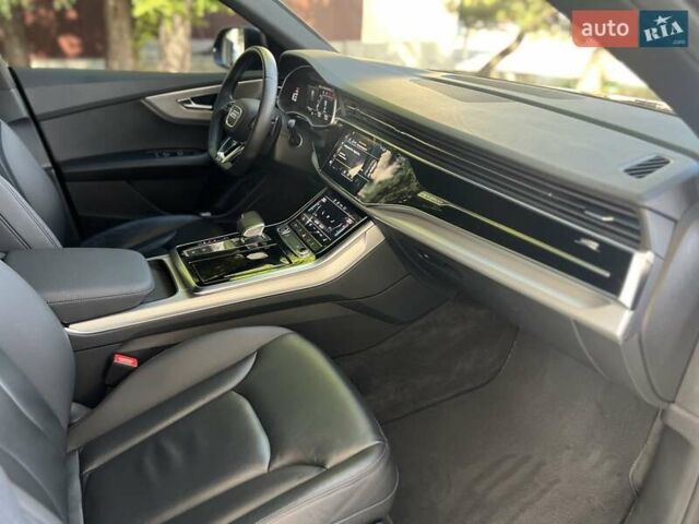 Черный Ауди Q8, объемом двигателя 2.97 л и пробегом 36 тыс. км за 64800 $, фото 42 на Automoto.ua