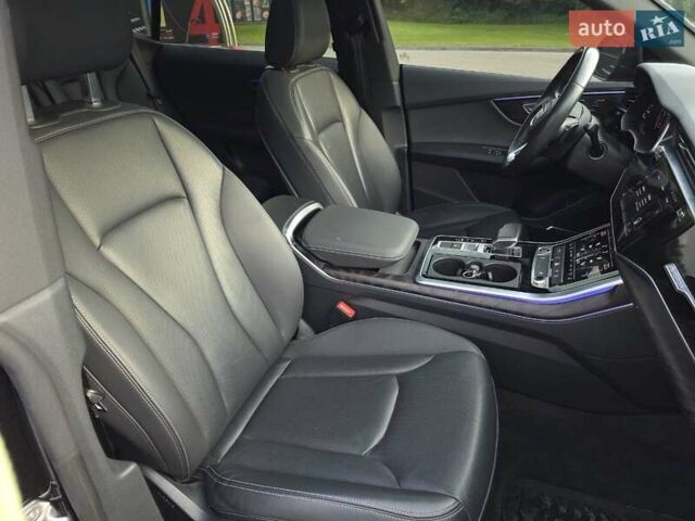 Чорний Ауді Q8, об'ємом двигуна 3 л та пробігом 148 тис. км за 54999 $, фото 38 на Automoto.ua