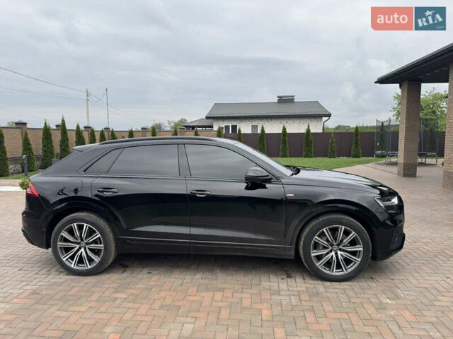 Ауді Q8 2021 у Сумах на Automoto.ua Чорний Ауді Q8, об'ємом двигуна 2.97 л та пробігом 75 тис. км за 69999 $, фото 1 на Automoto.ua