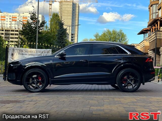 Чорний Ауді Q8, об'ємом двигуна 3 л та пробігом 100 тис. км за 67900 $, фото 2 на Automoto.ua