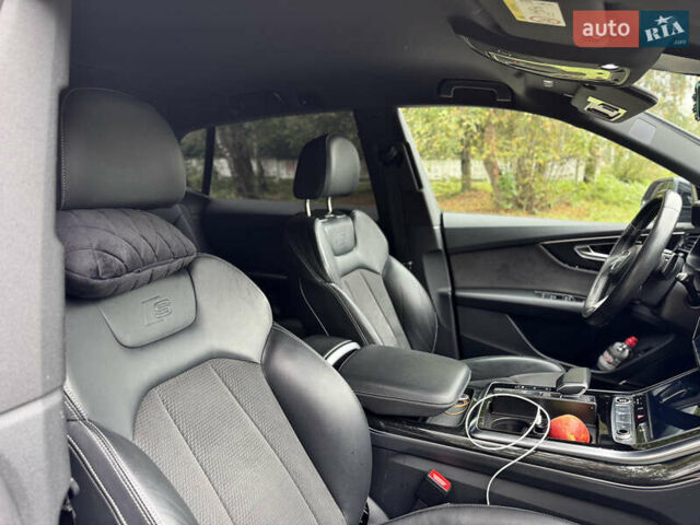 Чорний Ауді Q8, об'ємом двигуна 2.97 л та пробігом 172 тис. км за 55500 $, фото 14 на Automoto.ua